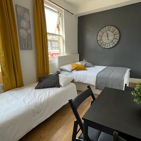 Lovely Studio Flat In The Heart Of Holloway. Londres Exterior foto